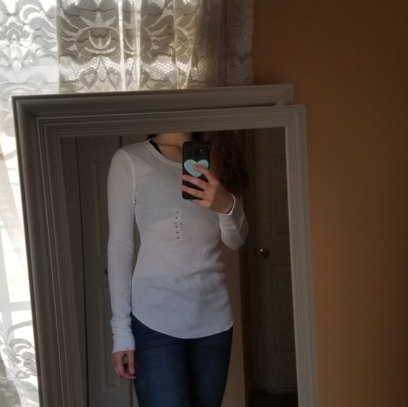 Plain white long sleeve tee - Picture 1 of 3